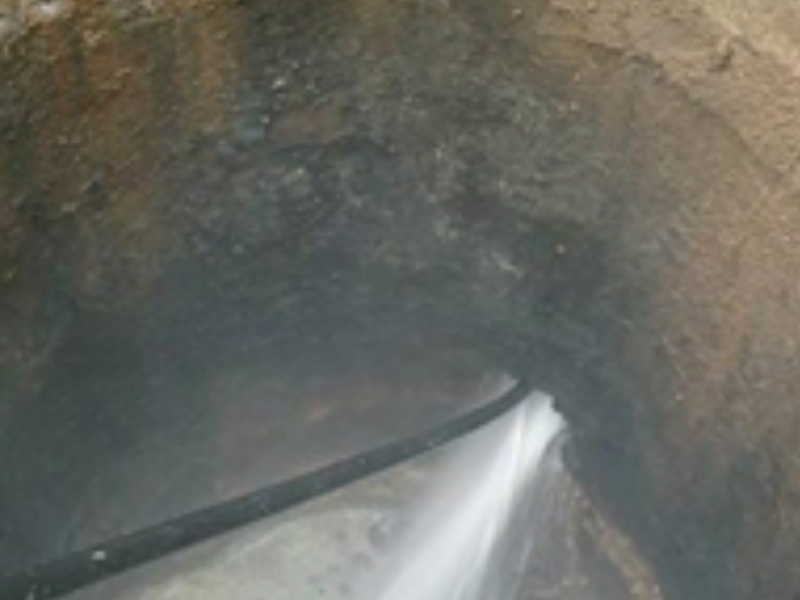 深圳快速清理疏通化粪池,污水井,地下管道,高压清洗