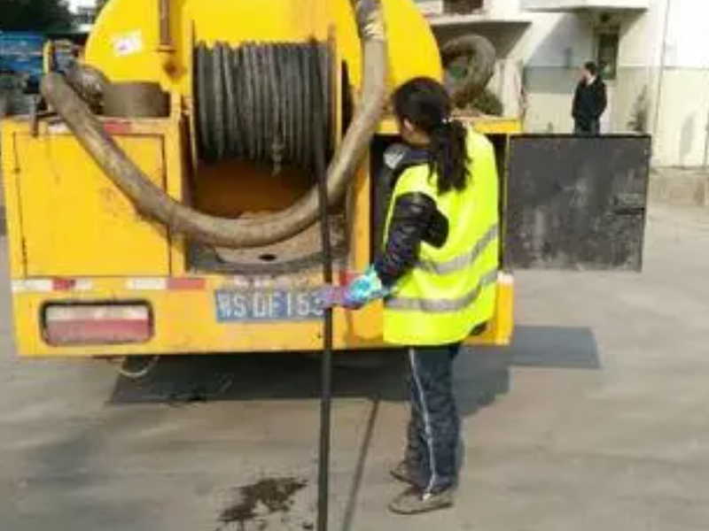 深圳专业马桶疏通、下水道疏通、清理化粪池、高压清洗