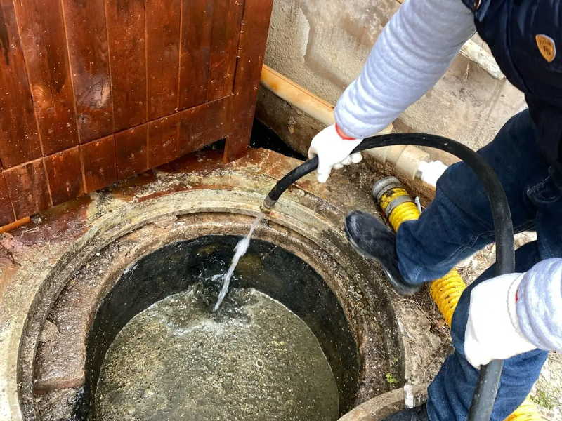 深圳专业管道高压清洗、化粪池清理抽粪、管道维修改装